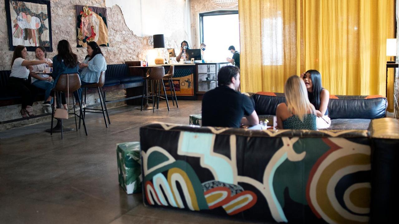 Native Hostels Austin Bagian luar foto
